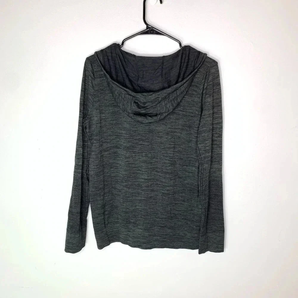 Nike Dri Fit hooded top size large